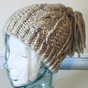 Chunky Knit, Beige Cable Twist, Tasseled Hat